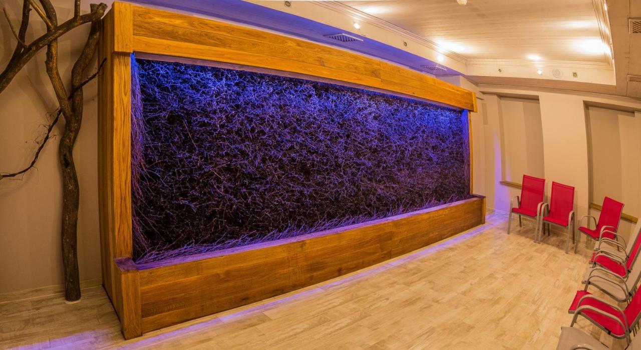 Hotel Berliner ชเวียราโดว์-สโดรยจ์ ภายนอก รูปภาพ