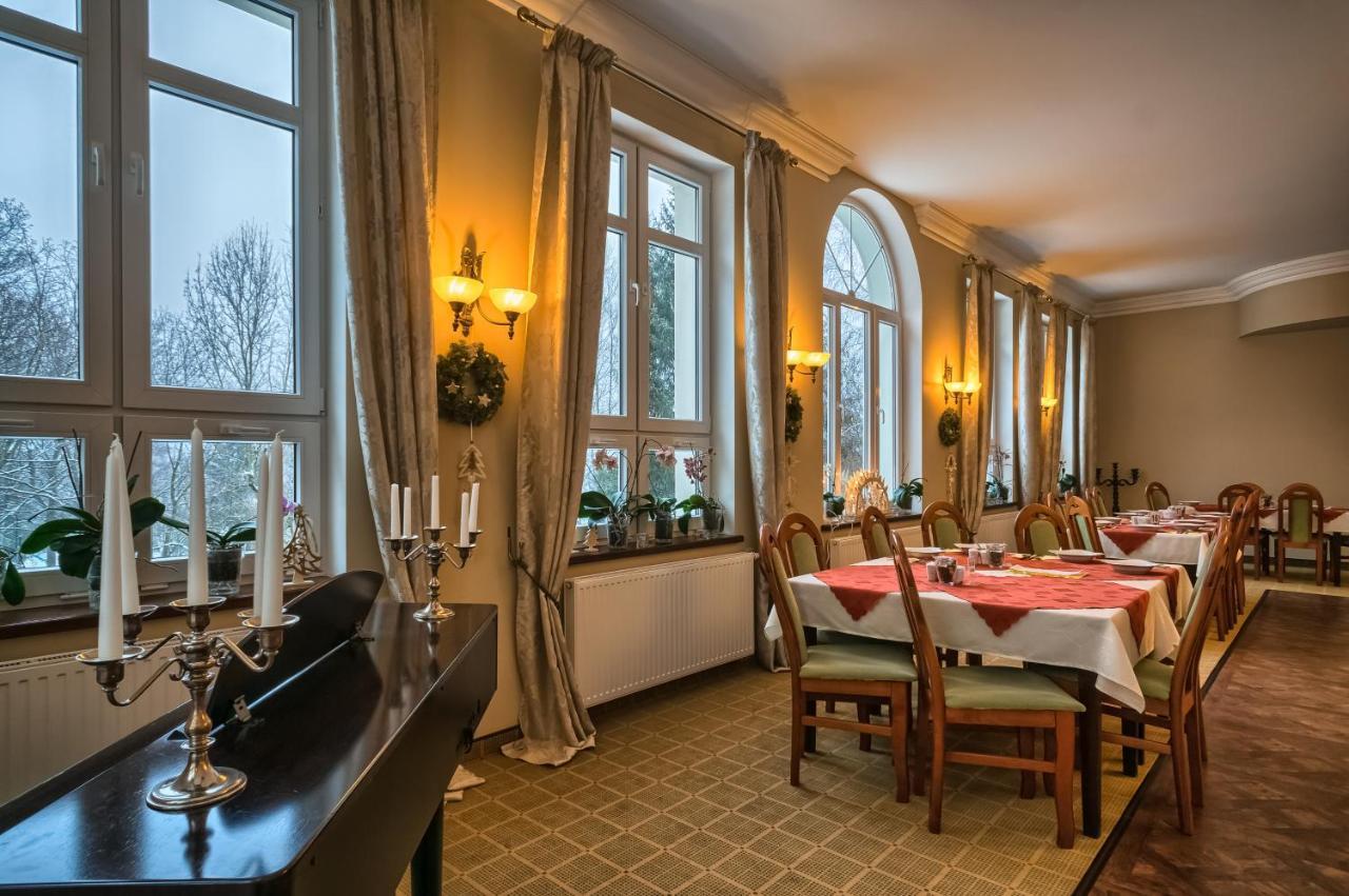 Hotel Berliner ชเวียราโดว์-สโดรยจ์ ภายนอก รูปภาพ