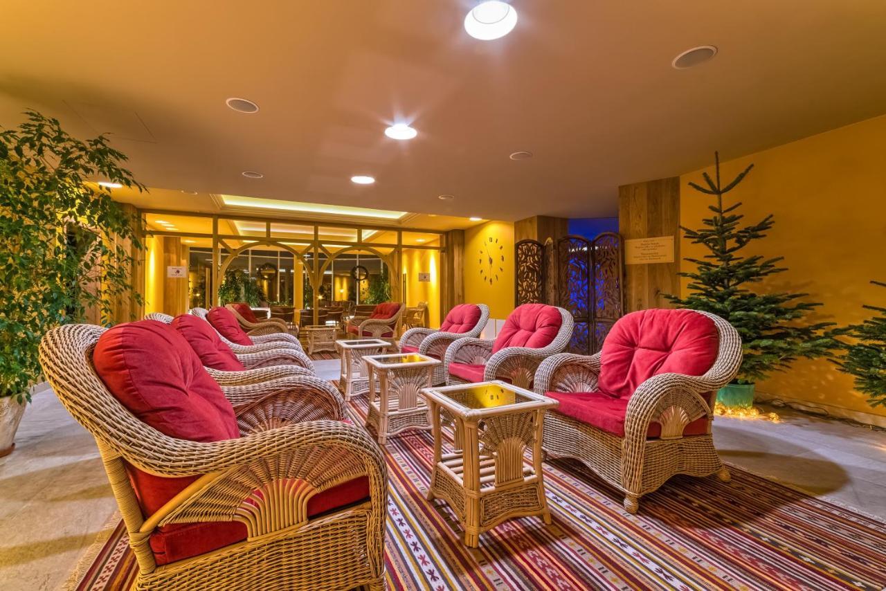 Hotel Berliner ชเวียราโดว์-สโดรยจ์ ภายนอก รูปภาพ